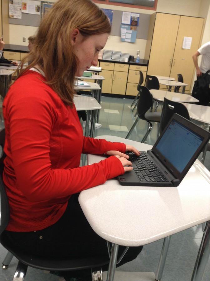 Students+receive+their+Chromebook+cases