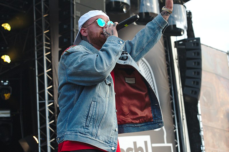 Mac Miller performing at Splash! Festival on July 7th, 2017.
