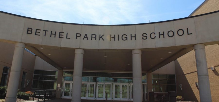 The front entrance of Bethel Park High School under an afternoon sun.