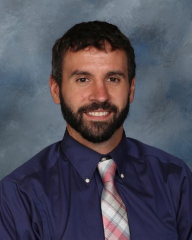 Biology teacher Mr. Winschel is featured in this edition of the Faculty Spotlight.