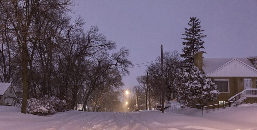 A snowy night near France Avenue North and Shoreline Drive in Robbinsdale, Minnesota