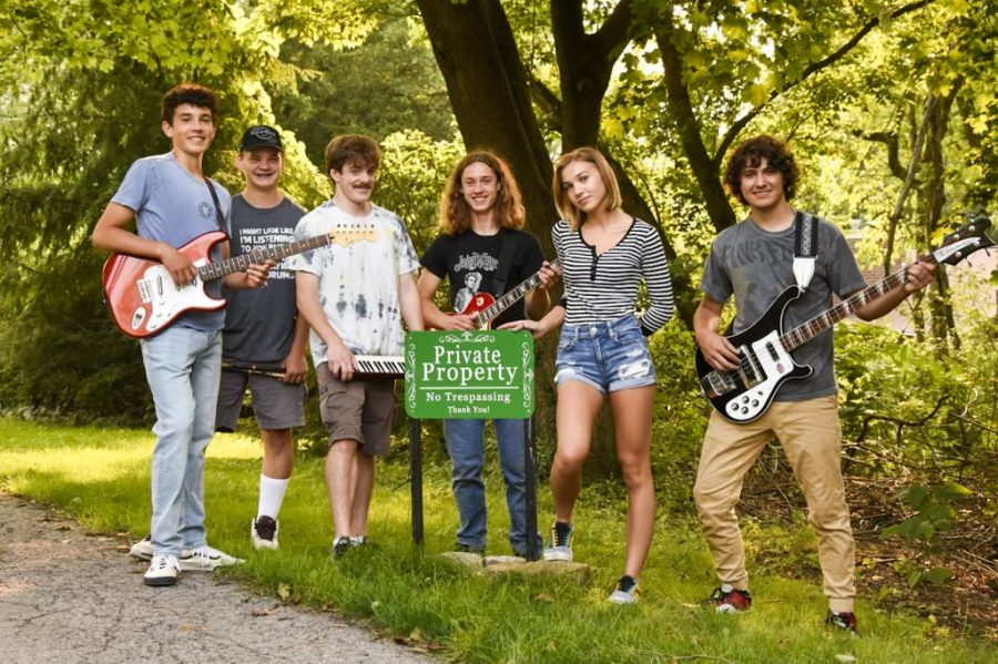 Original members of the band Henry Gaston, Jason Turske, Max Smith, Sean Burns, Penelope Pandolfo, and Luke Reichard. Not pictured is Colin Klink.