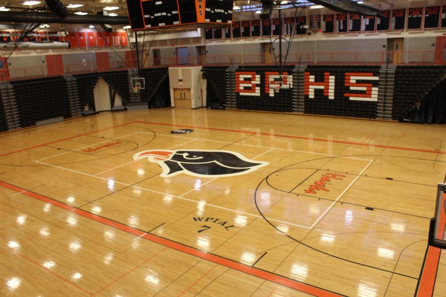 The+BPHS+gymnasium+is+home+to+the+Black+Hawks.+During+the+winter%2C+the+indoor+track+team+often+practices+above+the+gym+along+the+track.