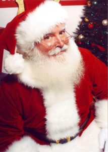 Santa Claus is coming to Bethel Park and neighboring towns this holiday season.

By Jonathan Meath - Jonathan Meath, CC BY-SA 2.5, https://commons.wikimedia.org/w/index.php?curid=12045736