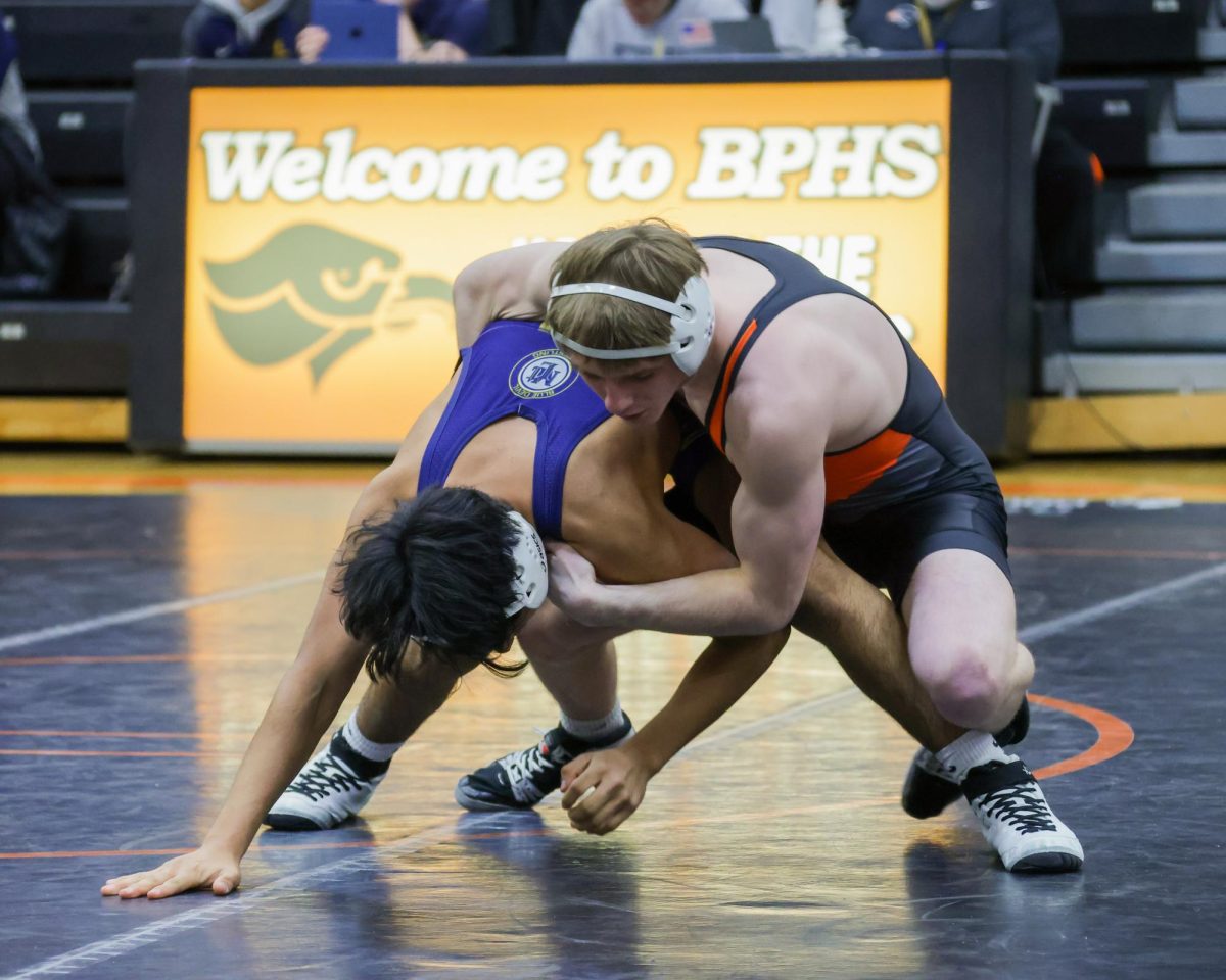 Ian Bucheli dominates his opponent in a high intensity match! 

Photographer: M&M Photography