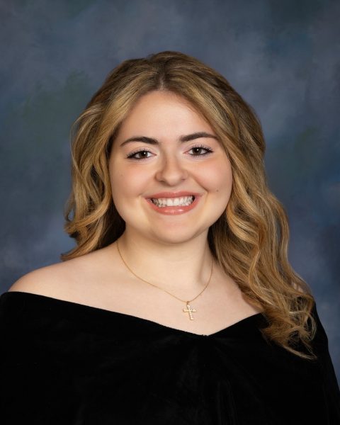 Senior Staff Spotlight- Ava Cerro