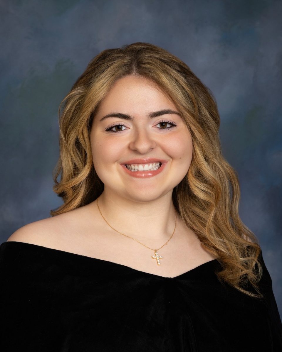 Senior Staff Spotlight- Ava Cerro
